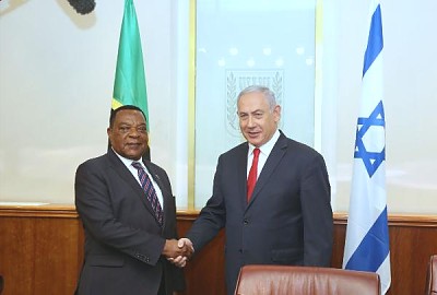 Israeli Prime Minister Binyamin Netanyahu welcomes Hon. Dr. Augustine P. Mahiga, Tanzania Minister for Foreign Affairs and East African Cooperation to his office in Jerusalem on May 10, 2018 for talks on bilateral cooperation